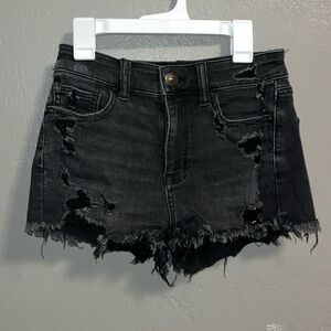 BLACK JEAN SHORTS